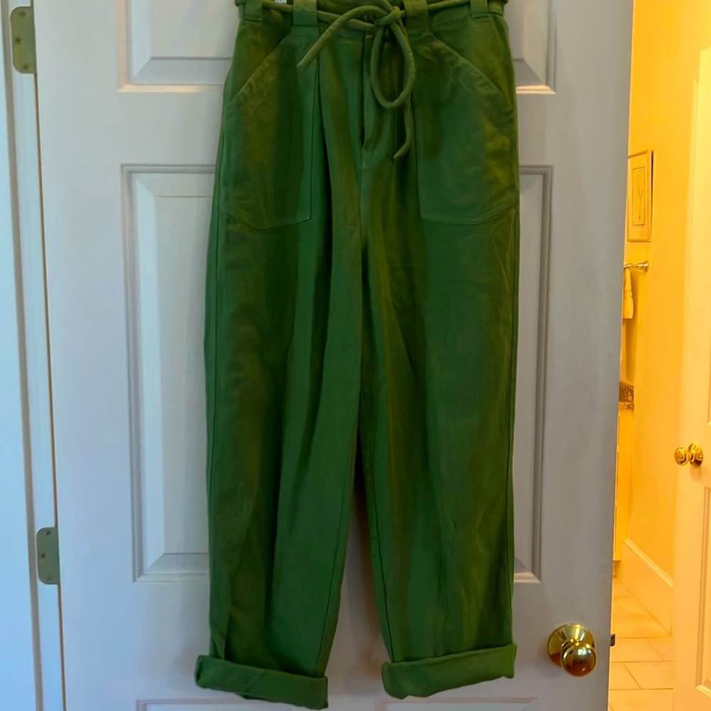 Women’s forest green, oversized, cotton pants by free people size small